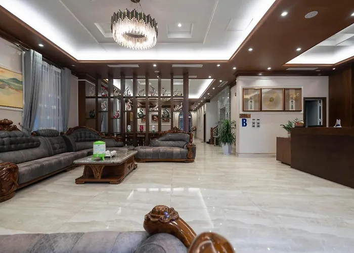 Hana Hotel 3*